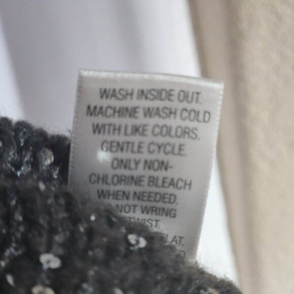 APT.9 V-neck Gray/Silver Sparkle Sweater 2X - Picture 5 of 5